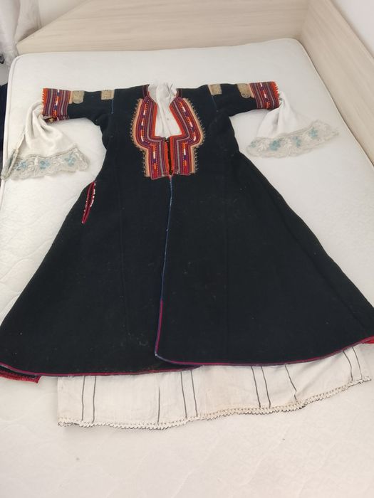 Кюстендилска носия сая