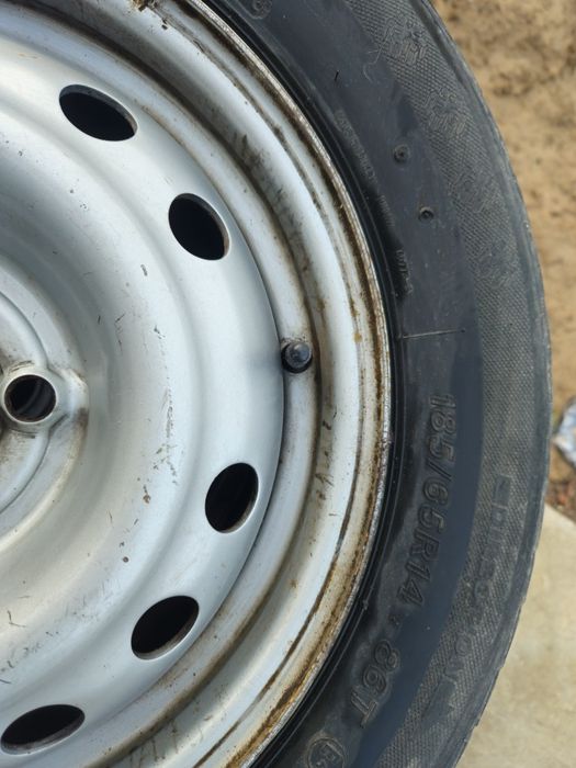 Диски Nexia2 с шинами  185/65 R14 с пробегом.
Шишка, заплатка не