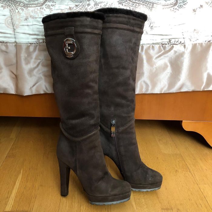 Замшевые зимние сапоги