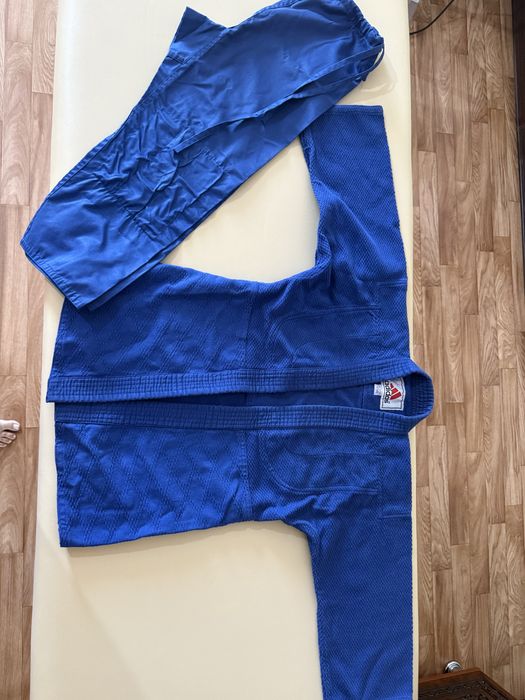 Костюм  и кимано