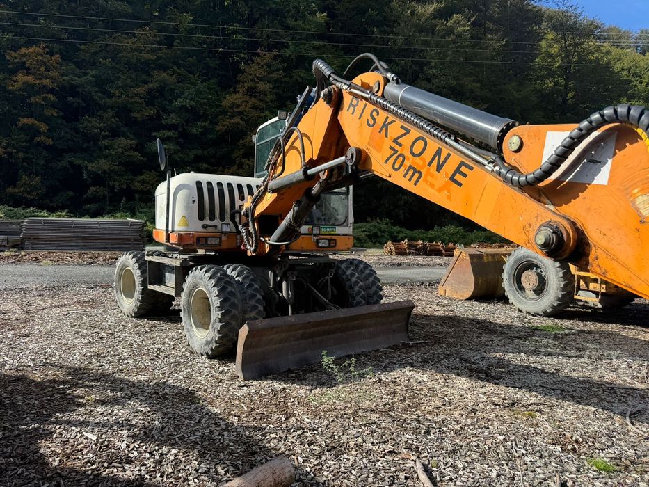Excavator pe roti Terex TW 110