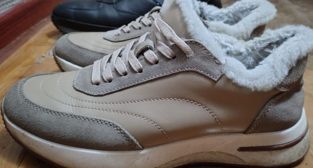 продам зимние кроссовки