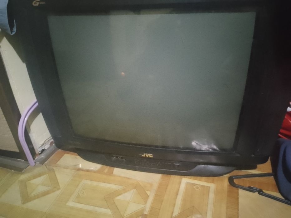 Продаю телевизор