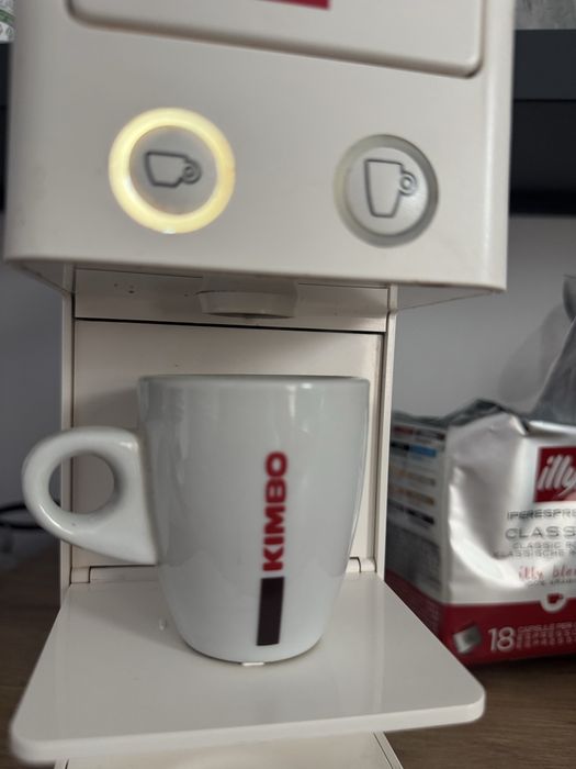 Aparat cafea ILLY Iperespresso