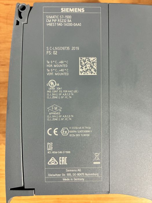 Siemens S7-1500 cu 2 module IO modul DQ 32×24V și DI 32× 24V+CM PtP RS232