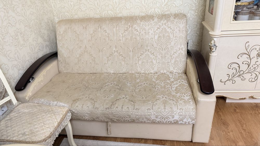 Продается мягкая мебель диван