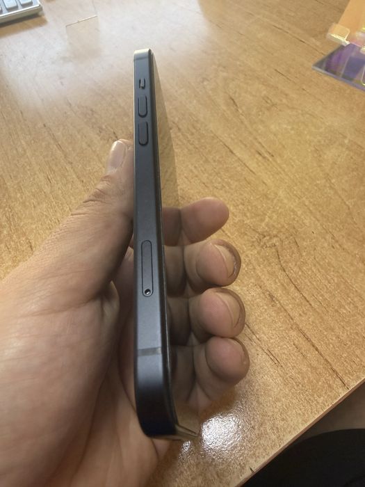 Iphone 15 128gb 100% живот на батерията