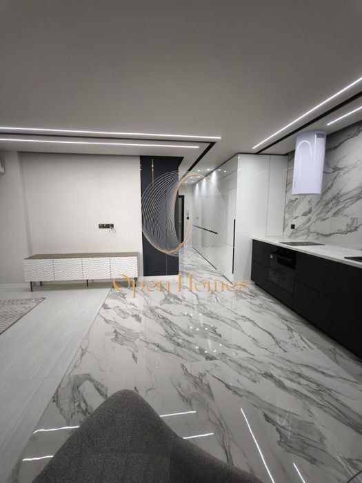 Продава се Двустаен апартамент в Пловдив, Христо Смирненски - 86 кв.м за 1849 €/кв.м - Снимка #3