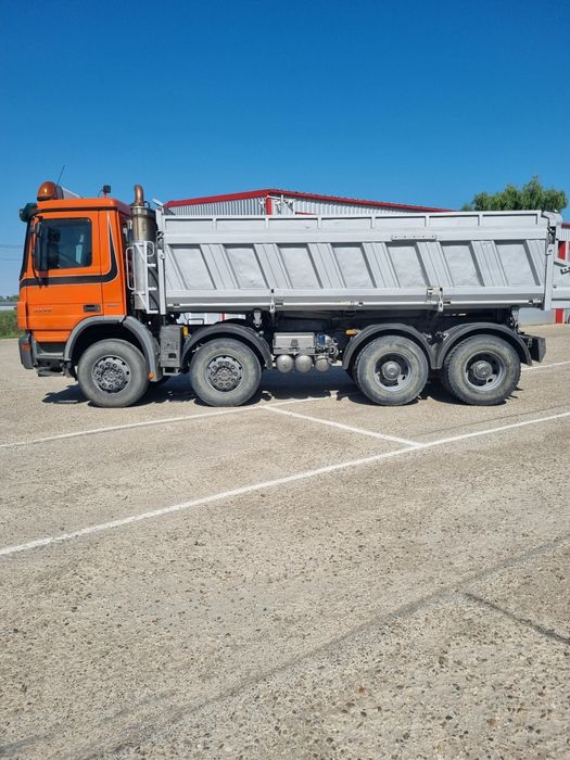Mercedes Actros 8x4 3246