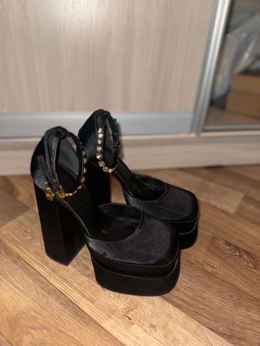 Туфли Guess оригинал, размер 37