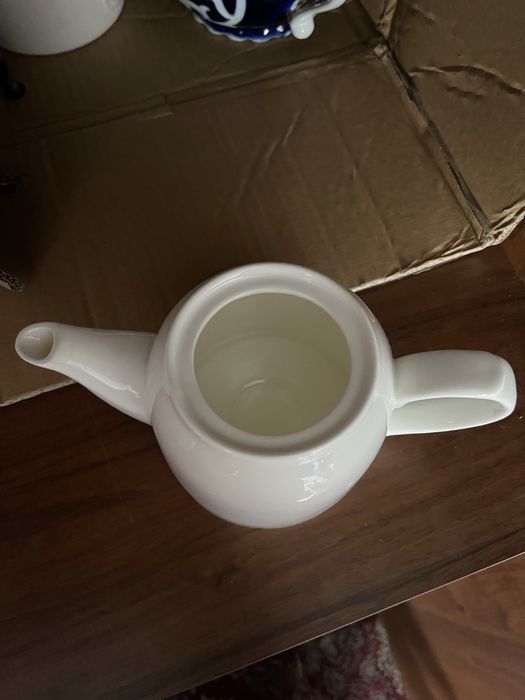 Чайник белый заварочный