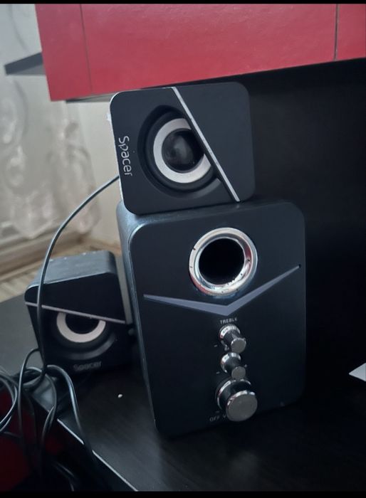 Vand boxe si jocuri !URGENT