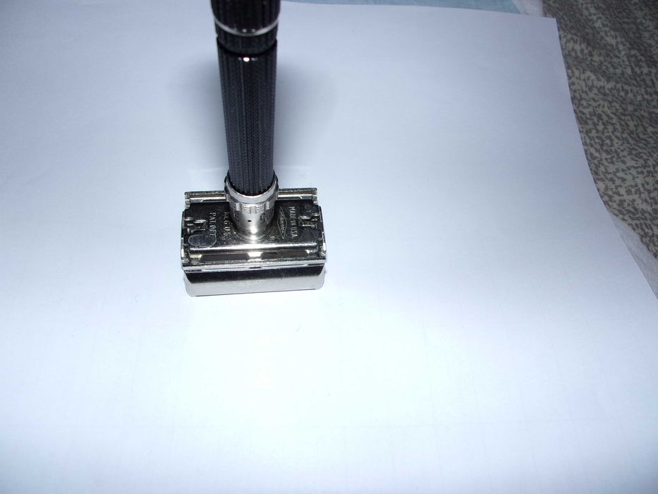 Aparat de Ras Gillette Clasic nou