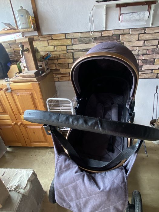 Количка кика боо 2в 1