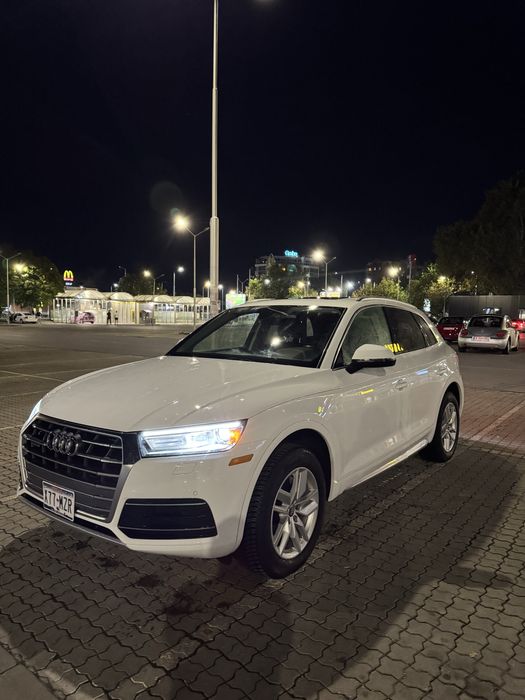 Ауди Q5 2,0 TFSI 2020