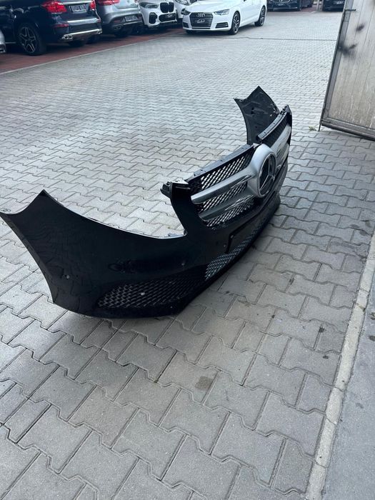 Оригинална Предна и Занда Броня за Mercedes V class W447