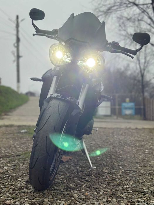 Triumph Street Triple 765 RS