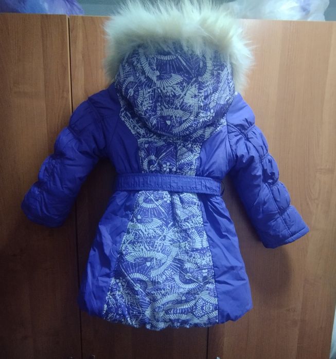 Зимний пуховик на девочку 5-6 лет