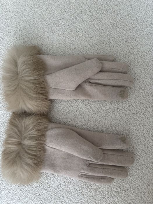 Дамски ръкавици с естествен косъм