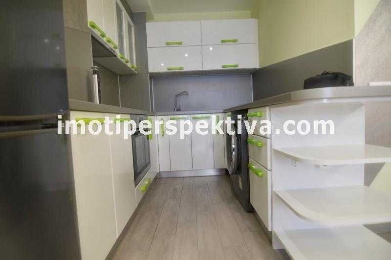 Продава се Тристаен апартамент в Пловдив, Кючук Париж - 100 кв.м за 2000 €/кв.м - Снимка #4