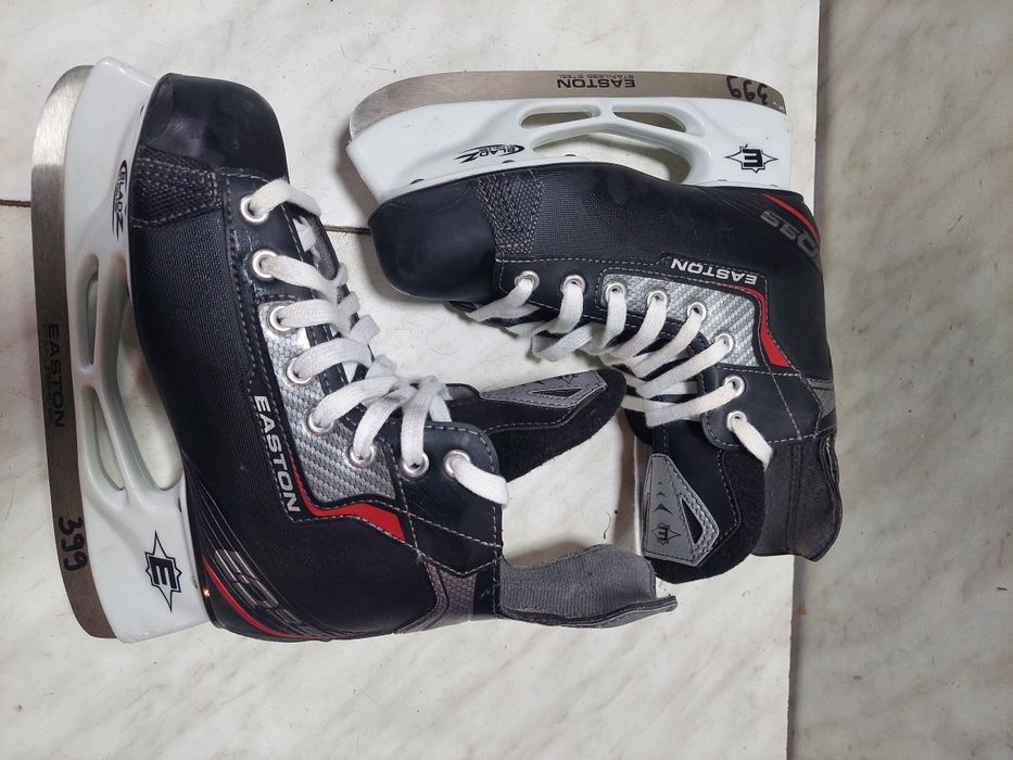 Patine hochei hochey 399 Easton EQ 9.9 marime 37 (24  cm)