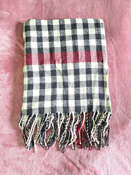 Зимен вълнен ръчно плетен комплект плетена зелена шапка, шал, ръкавици