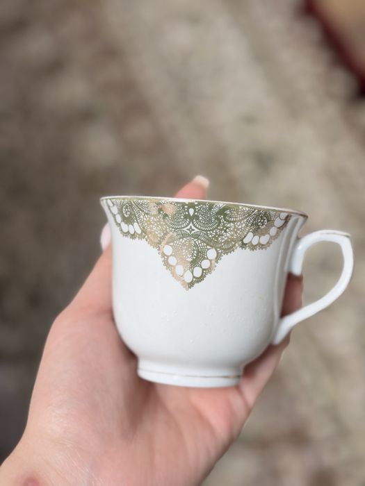 Продам посуду на 12 персон,жана посуда сатылады