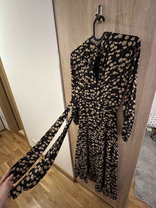 Rochie midi Massimo Dutti