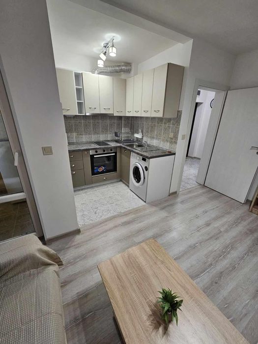 Дава се под наем Двустаен апартамент в Варна, Лятно кино Тракия - 45 кв.м за 450 € - Снимка #1