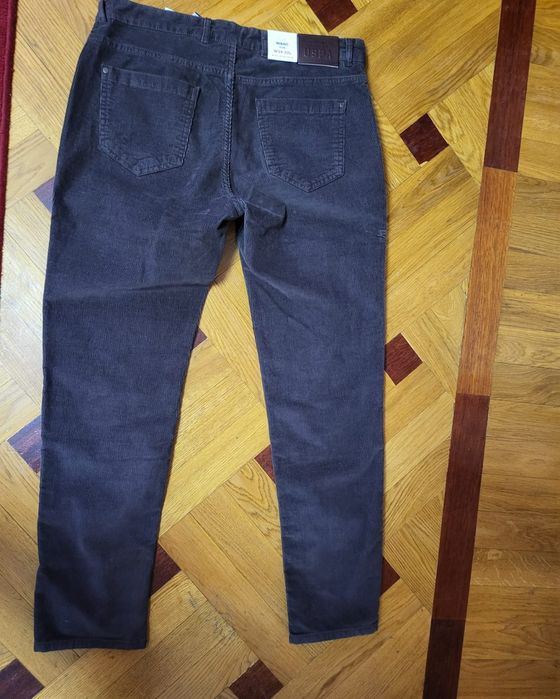 Продам мужские джинсы