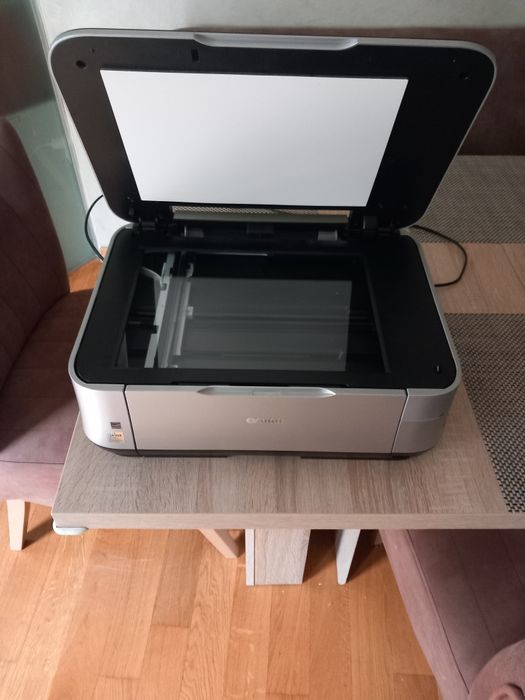 Продавам мултифункционално устройство  3в1 Саnon MP620