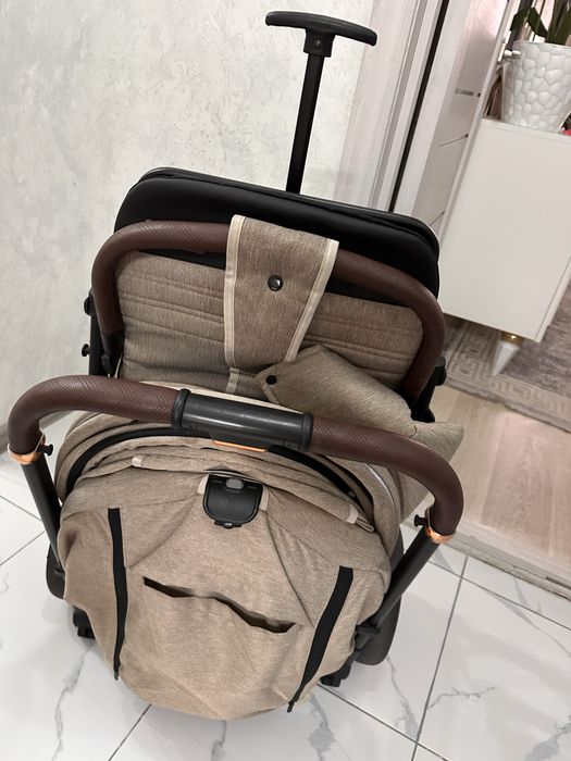 Коляска прогулочная