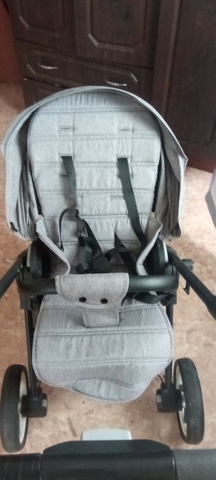 Продам коляску не дорого