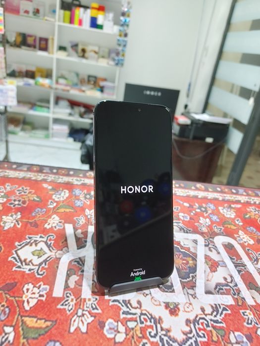 Honor X8C telefon sotiladi. Honor x 8c