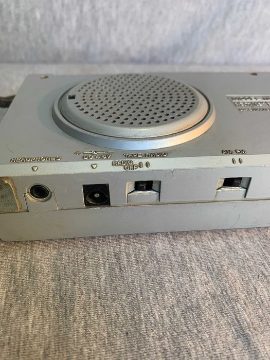 локмен с радио ,