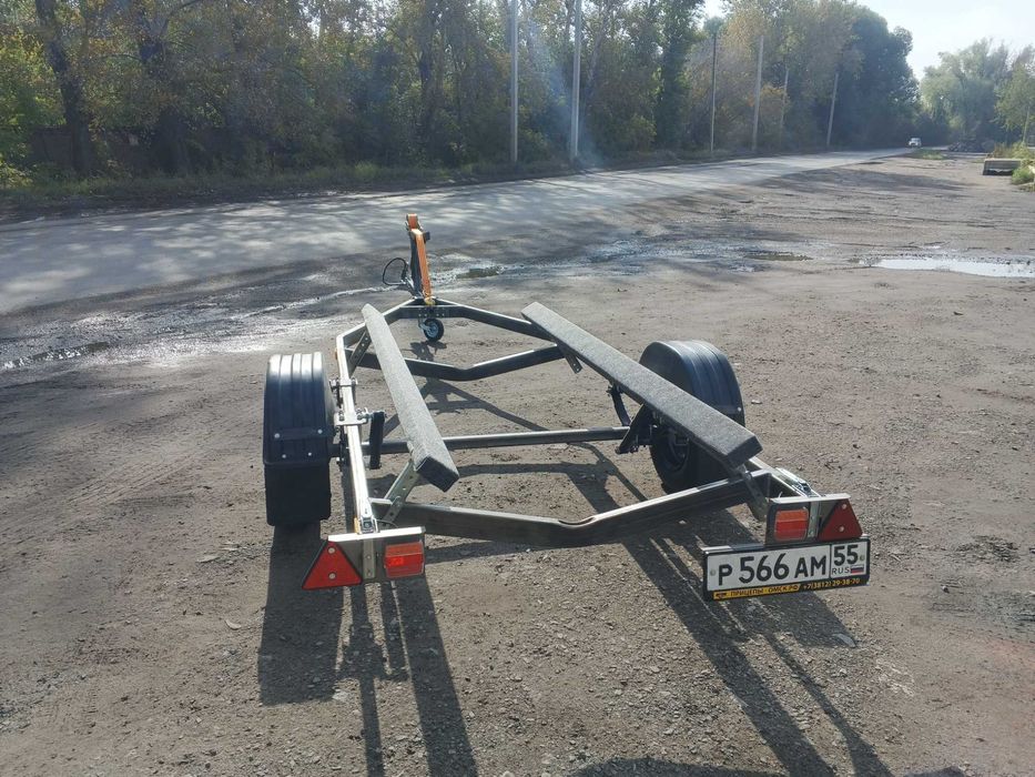 Лодочный прицеп новый