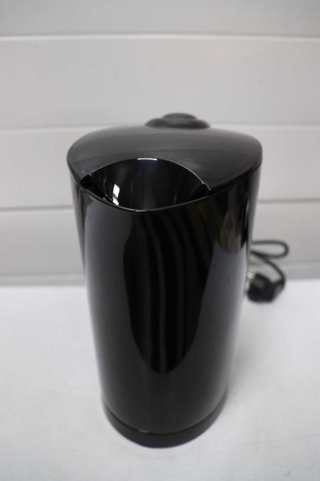 Електрическа кана Clatronic 1.7 л, 2200 W, с филтър против котлен камък