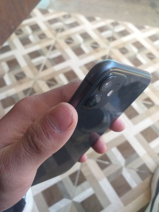 Iphone 11  idiyal