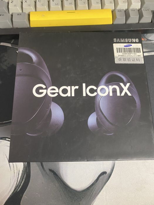 Продам наушники Samsung gear iconX
