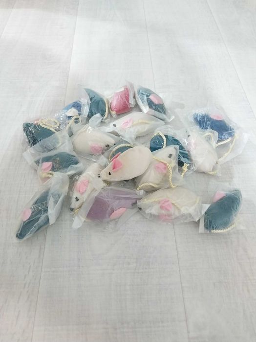 Игрушки мышки для кошек