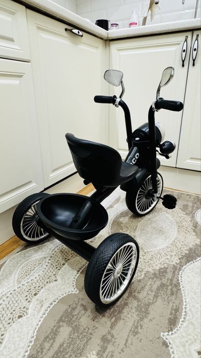 Детский трехколесный велосипед