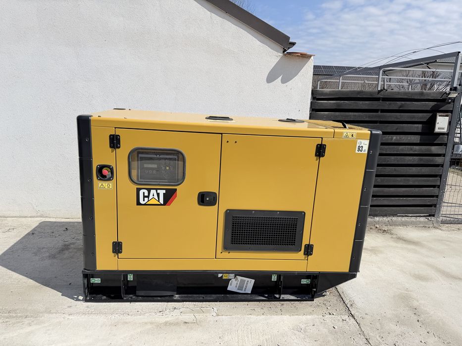 Generator Caterpillar 65kVA DE65E0 112 ore diesel CAT silent