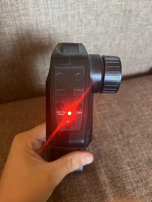 Vand masinuta cu telecomanda