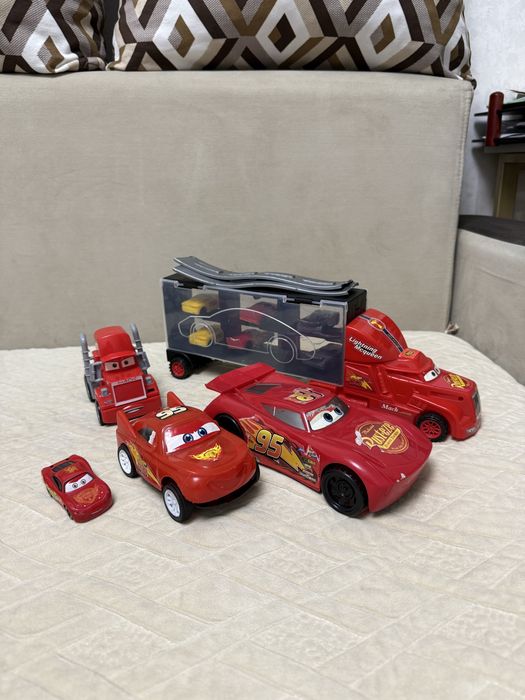 Маккуин разные, Мак