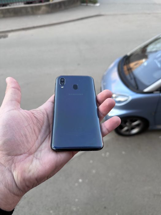 Samsung Galaxy A40 negru dual sim(dezmembrez telefoane)