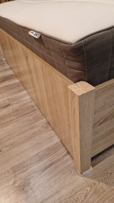 Продам кровать 1.60