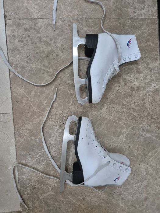 Продам коньки в нормальном состоянии