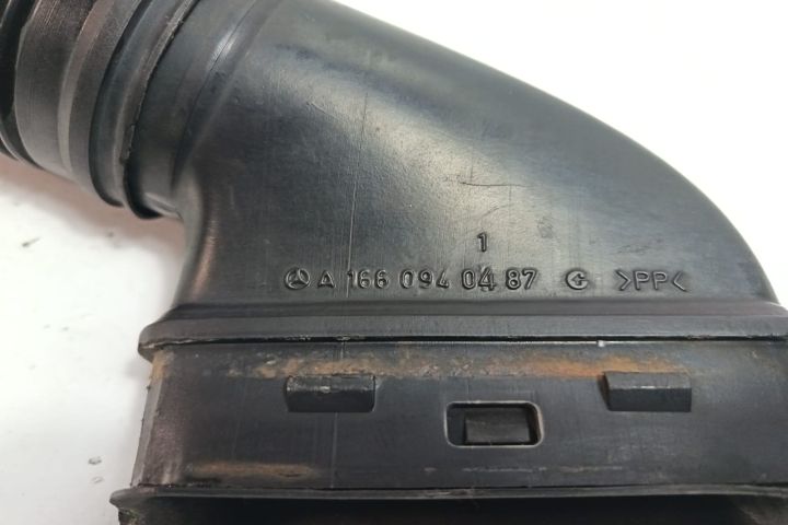 Tubulatura admisie aer A1660940487 Mercedes-Benz A-Class W168