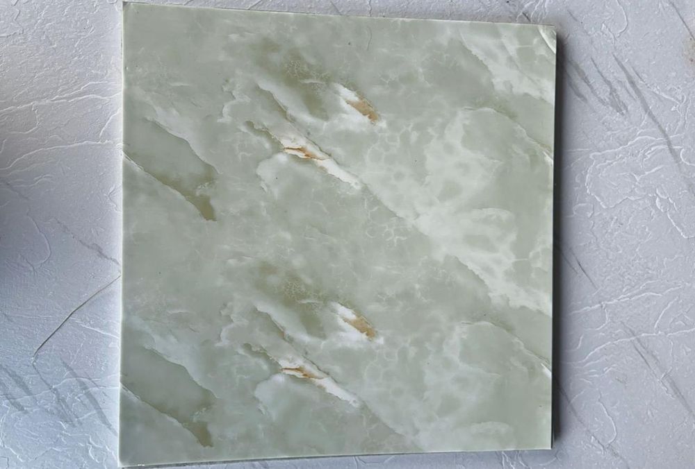 Самоклеющиеся обои