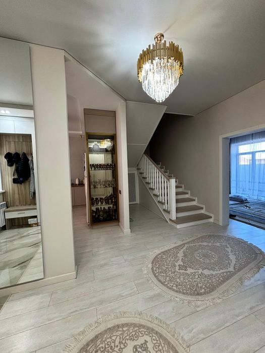 Продажа 4 комн квартиры